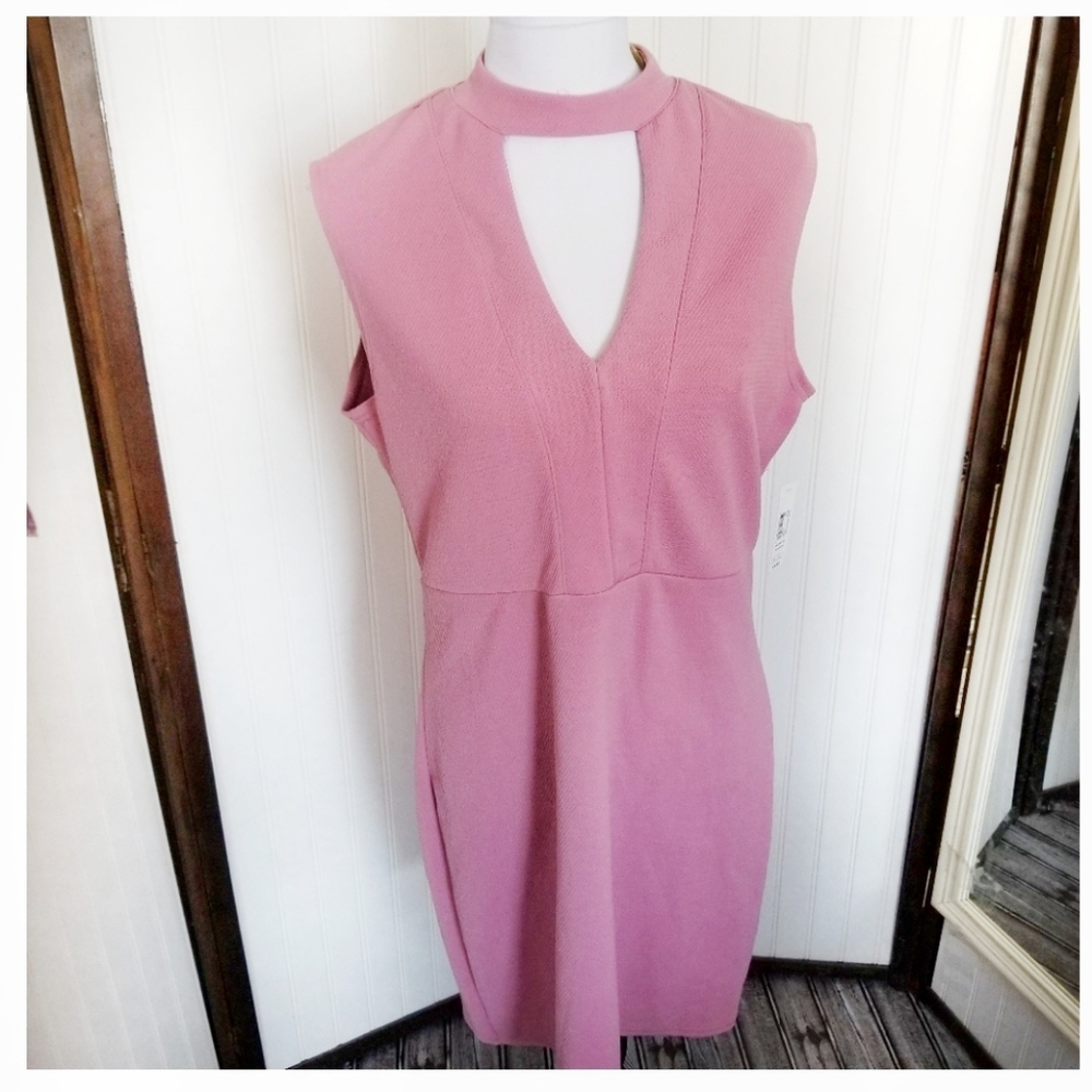 NWT plus 2X XXL pink sleeveless choker shift dress